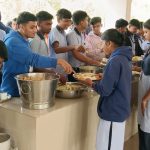 ધગળમાળ હાઇસ્કુલના વિદ્યાર્થીઓનું પ્રીતિ ભોજન કાર્યક્રમનું આયોજન